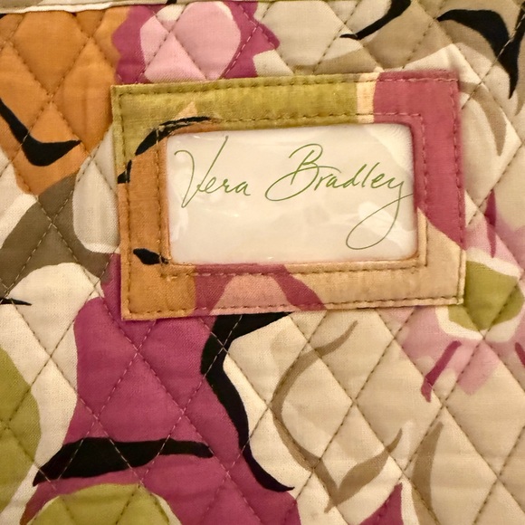 Vera Bradley Grand Traveler Tote in Portobello Road Cottage, 22"x15"x2.25" - Picture 4 of 10